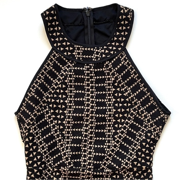 BCBGMaxAzria Bodycon Pyramid Jacquard Sheath Dress XS Black and Tan - Picture 4 of 8